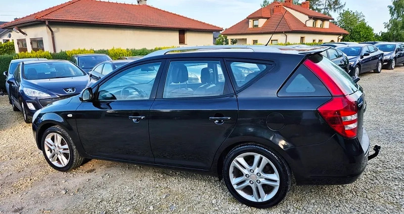 Kia Ceed cena 16500 przebieg: 231000, rok produkcji 2008 z Sobótka małe 631